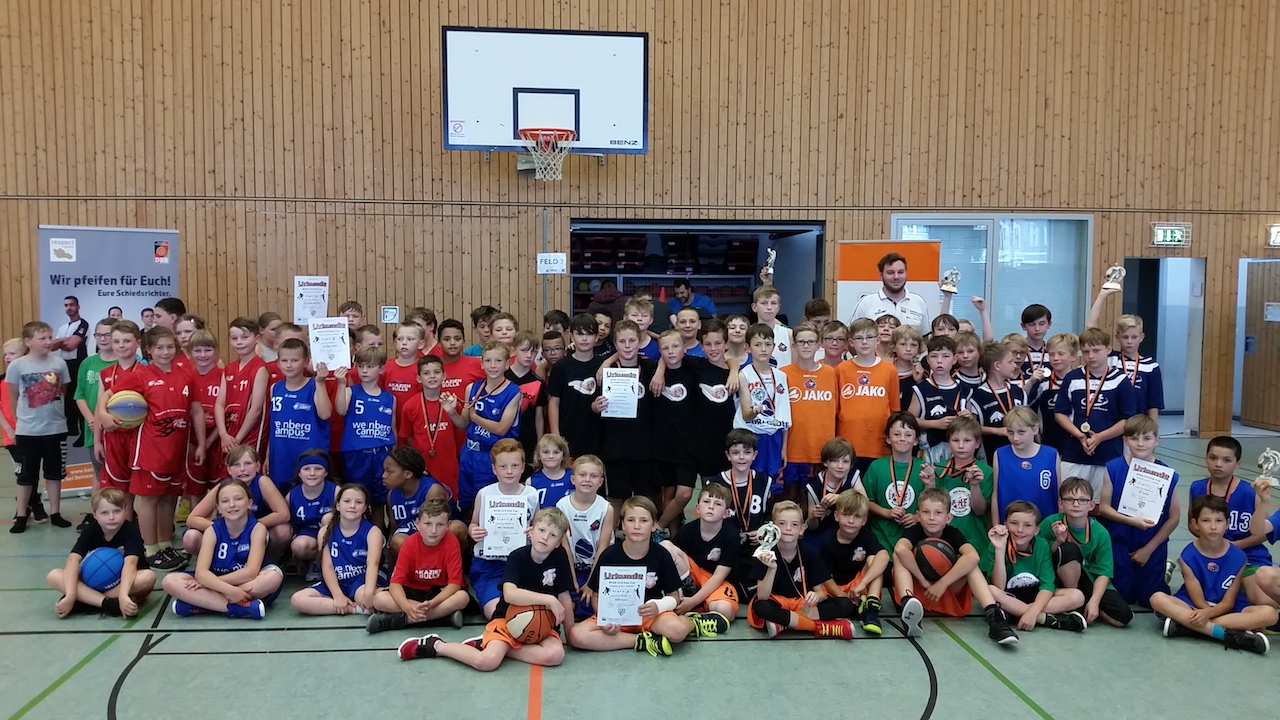 Das gemeinsame Abschlussfoto mit allen Teams // Foto: BVSA